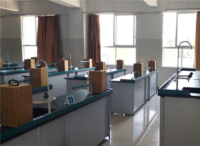 3-7理化生實(shí)驗(yàn)室