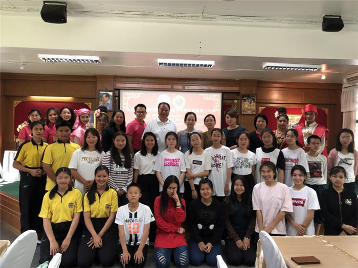 到泰國(guó)美占中學(xué)交流