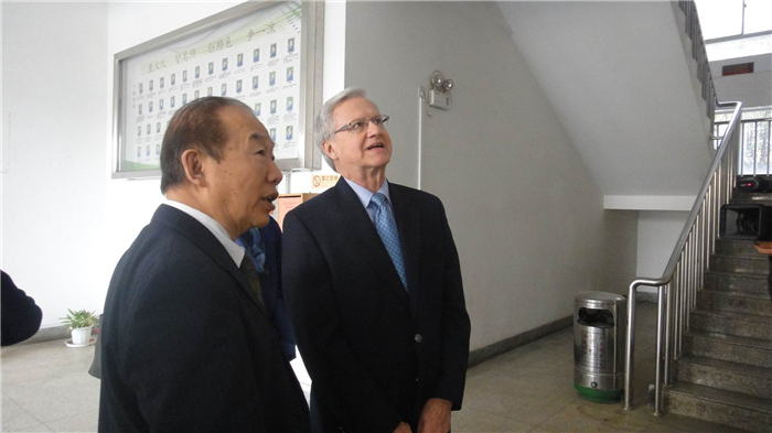 美國(guó)費(fèi)城大學(xué)總校長(zhǎng)Peter博士來(lái)訪