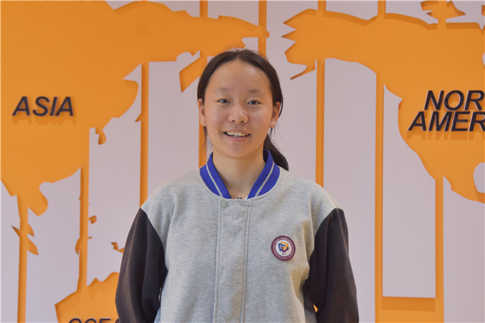 高一理1班楊騏蔓同學(xué)