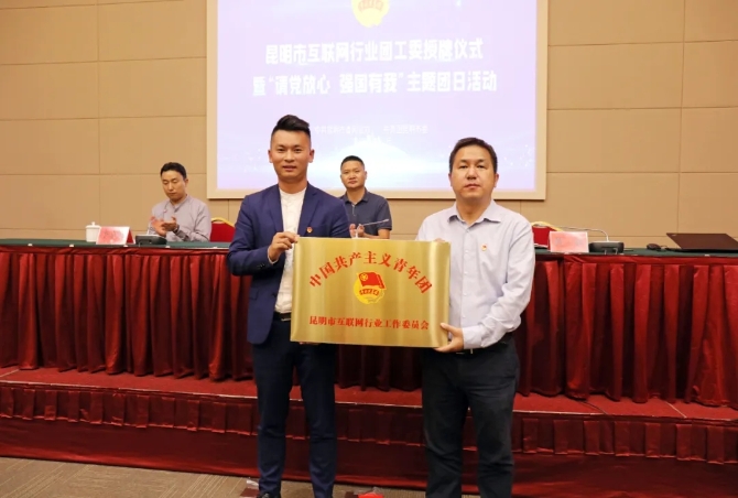 640.webp (2) 640.webp (2)