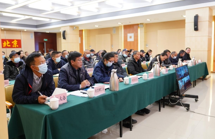 00304323518_00a81333 00304323518_00a81333