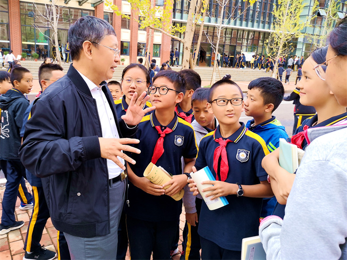 西聯(lián)學(xué)校-名家面對(duì)面之清華大學(xué)深圳研究生院院長(zhǎng)、康飛宇教授講座