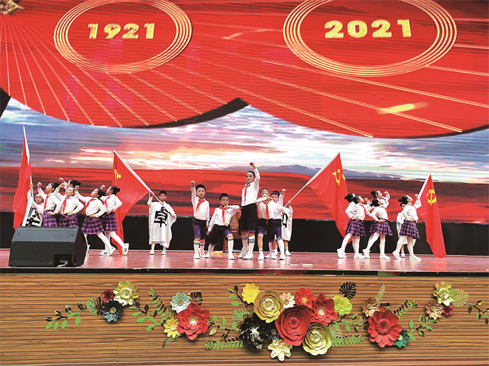 “學(xué)生嘉年華”文藝匯演