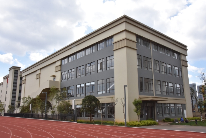 學生食堂、體育館樓