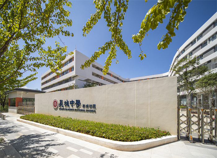 中學(xué)部校門 中學(xué)部校門