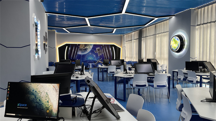 VR創(chuàng)新教室 VR創(chuàng)新教室