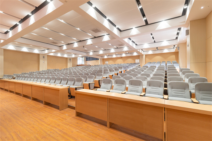 多功能報告廳 多功能報告廳