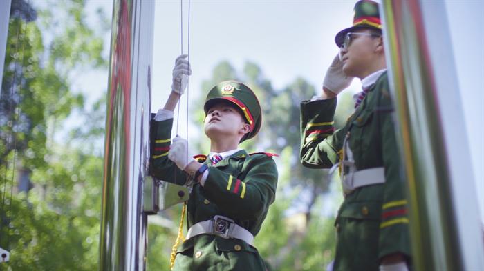 學(xué)生升旗儀式 學(xué)生升旗儀式