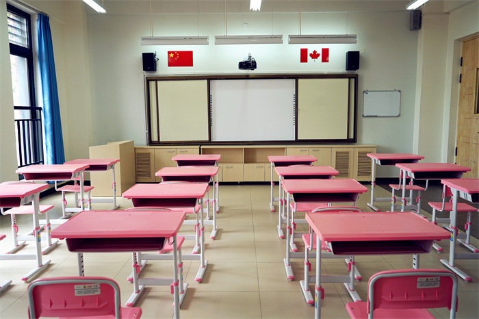 課堂教室（每班不超過25人）