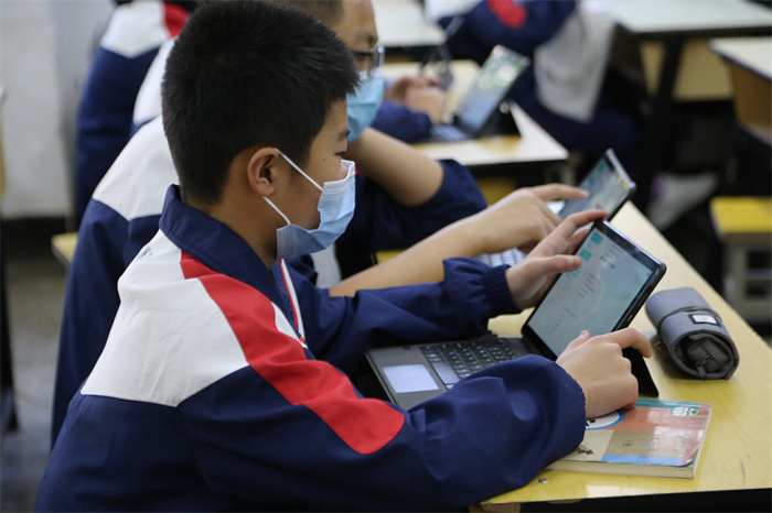 1.271BAY課堂高效有趣，作業(yè)少