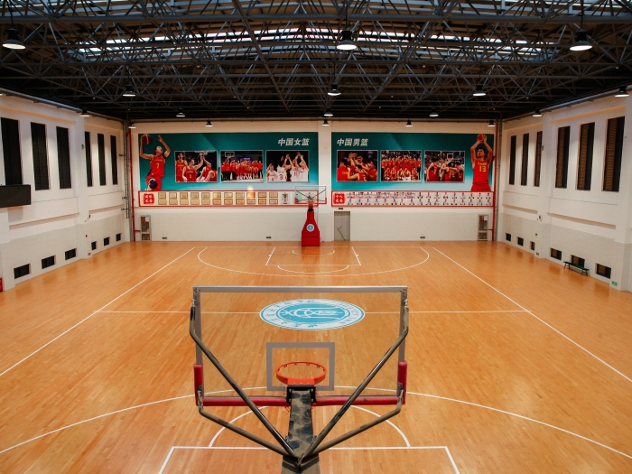 10 籃球館