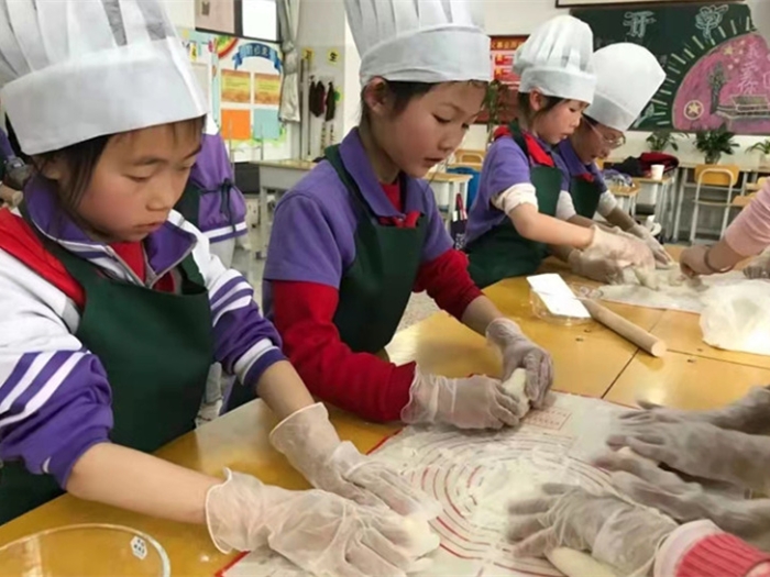 勞動(dòng)綜合實(shí)踐：包餃子