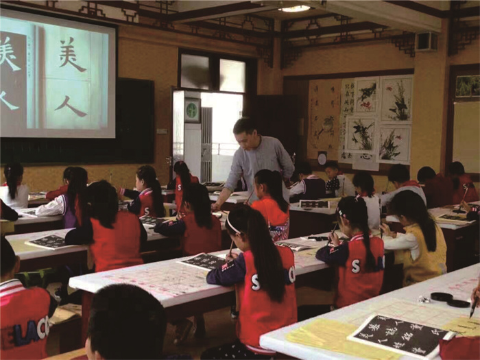 課程多元 學生多彩 (2) 課程多元 學生多彩 (2)