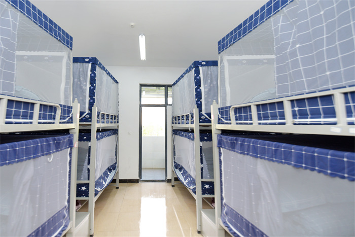 溫馨舒適的學(xué)生宿舍