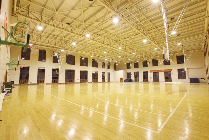 室內(nèi)籃球館