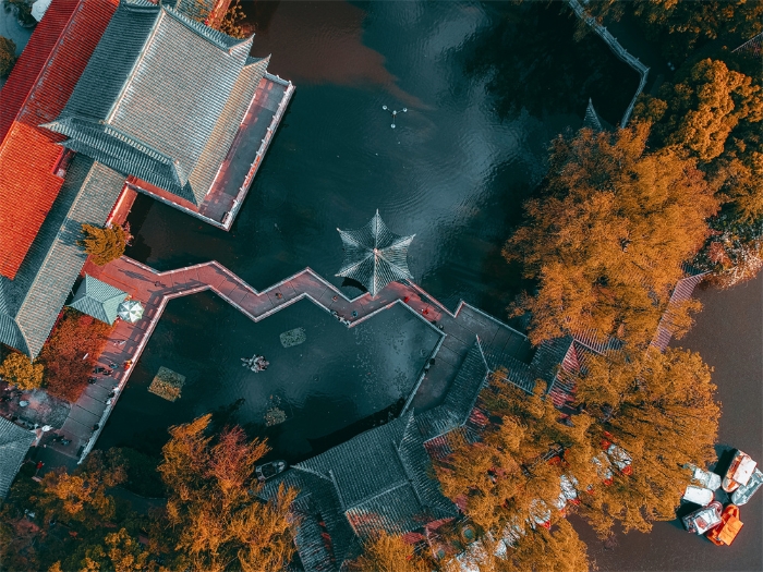 數(shù)字媒體藝術(shù)設(shè)計(jì)