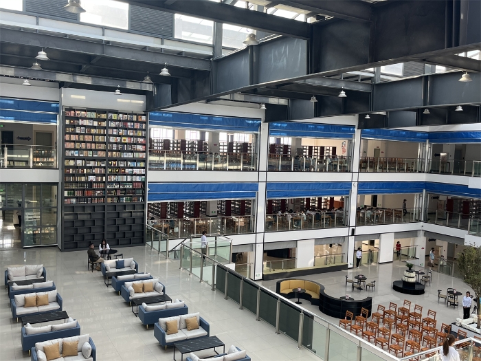 沾益校區(qū)圖書館2