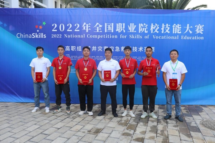 FF1E5891F9DD22A237ED669DEC8_86705AC8_1C369