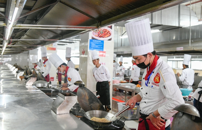 烹飪工藝與營(yíng)養(yǎng)實(shí)訓(xùn)室_副本 烹飪工藝與營(yíng)養(yǎng)實(shí)訓(xùn)室_副本