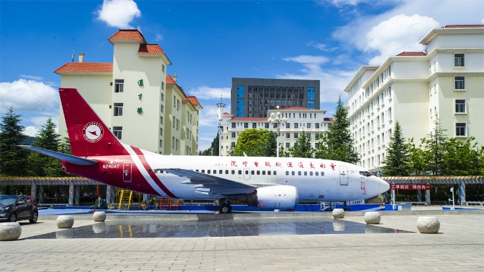 5.教學(xué)用波音B737飛機(jī)