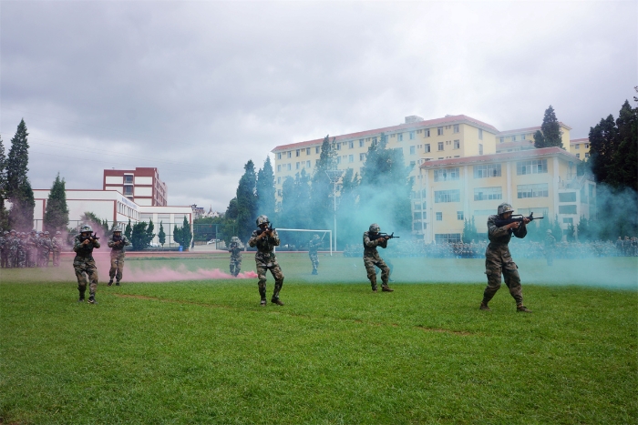 新生國(guó)防教育